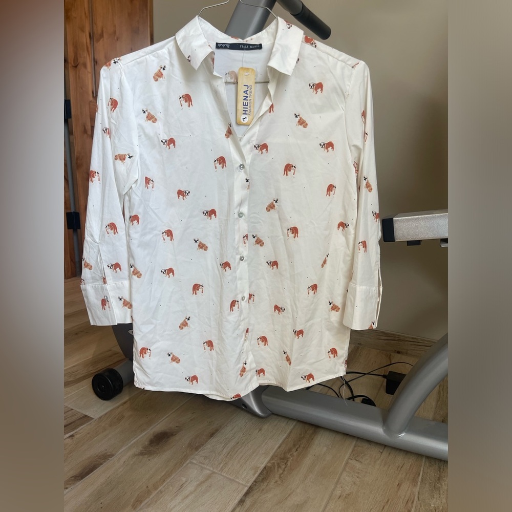 Vi & Li Basic Button Down Blouse. NWT